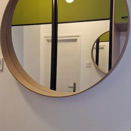 Charlotte Bellevue Apartment *